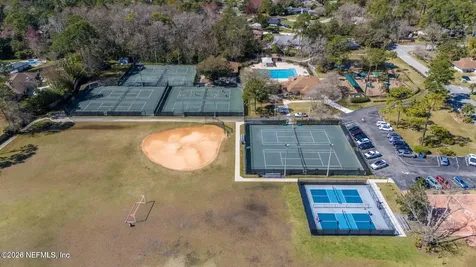 2192 The Woods Drive E Jacksonville FL 32246