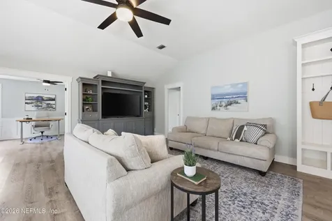 2192 The Woods Drive E Jacksonville FL 32246