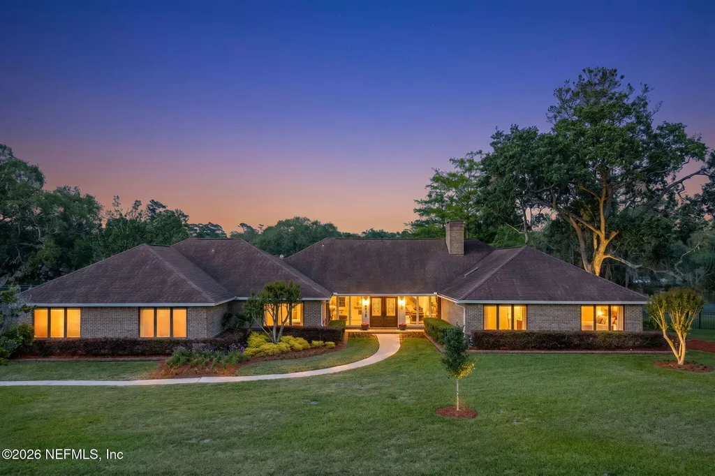 8179 Woodpecker Trail Jacksonville FL 32256