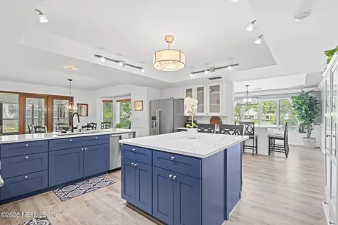 8179 Woodpecker Trail Jacksonville FL 32256