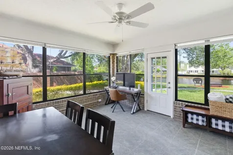 8179 Woodpecker Trail Jacksonville FL 32256