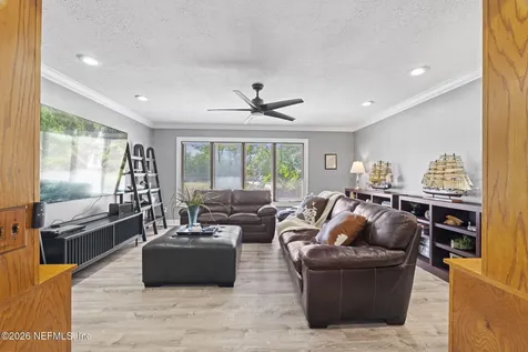 8179 Woodpecker Trail Jacksonville FL 32256