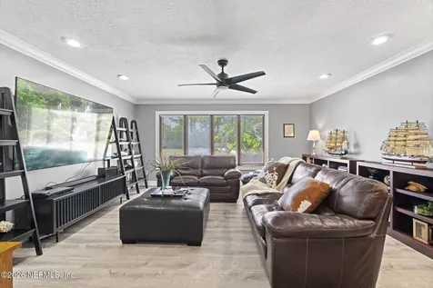 8179 Woodpecker Trail Jacksonville FL 32256