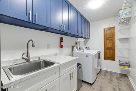8179 Woodpecker Trail Jacksonville FL 32256