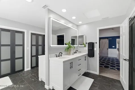 8179 Woodpecker Trail Jacksonville FL 32256