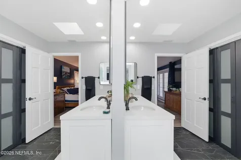 8179 Woodpecker Trail Jacksonville FL 32256