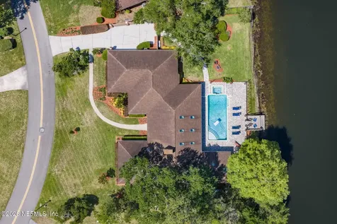 8179 Woodpecker Trail Jacksonville FL 32256