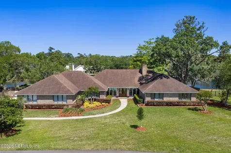 8179 Woodpecker Trail Jacksonville FL 32256