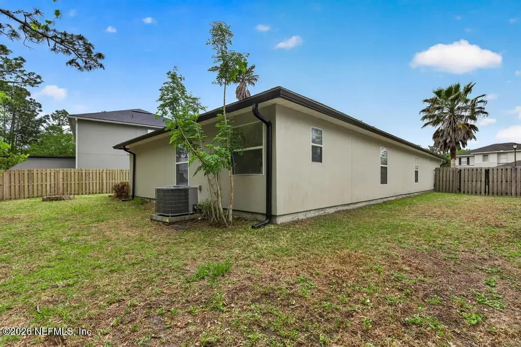 1472 Dunns Lake Drive Jacksonville FL 32218