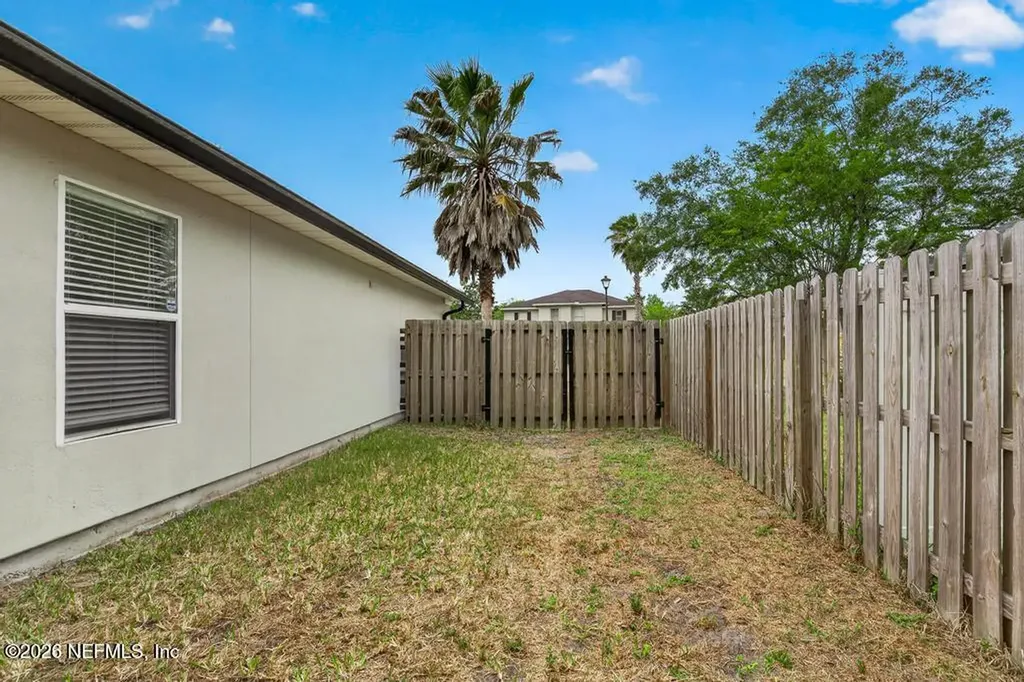 1472 Dunns Lake Drive Jacksonville FL 32218