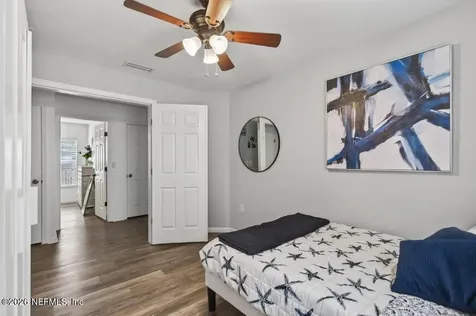 1472 Dunns Lake Drive Jacksonville FL 32218