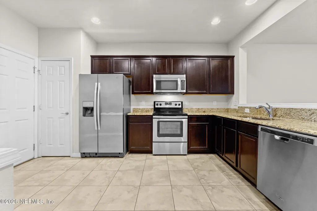6791 Roundleaf Drive Jacksonville FL 32258