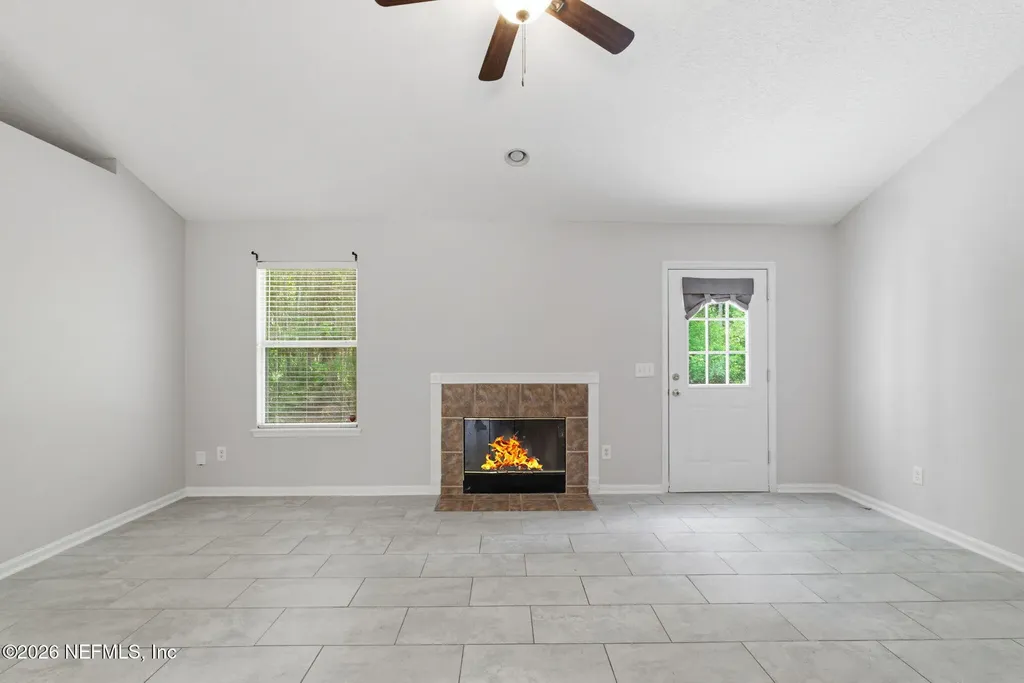 2352 Scenic View Court Jacksonville FL 32218