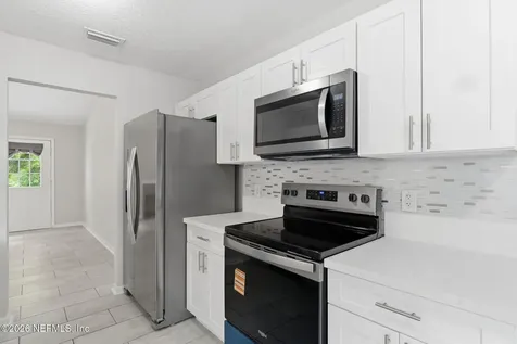 2352 Scenic View Court Jacksonville FL 32218
