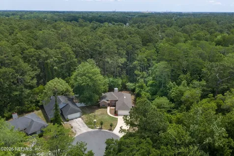 2352 Scenic View Court Jacksonville FL 32218