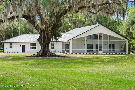 111 E Groveland Lane East Palatka FL 32131