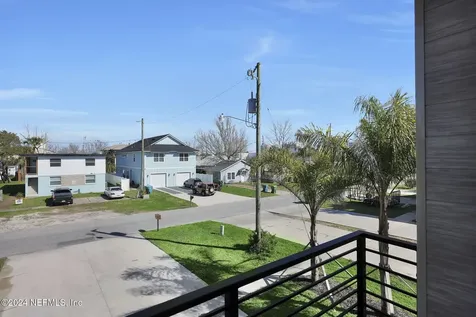422 9th Avenue N Jacksonville Beach FL 32250