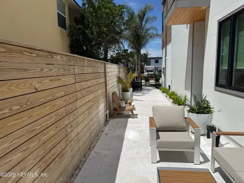 422 9th Avenue N Jacksonville Beach FL 32250