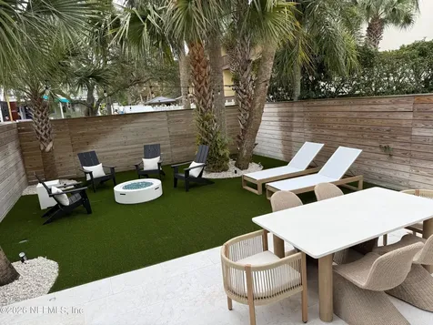422 9th Avenue N Jacksonville Beach FL 32250