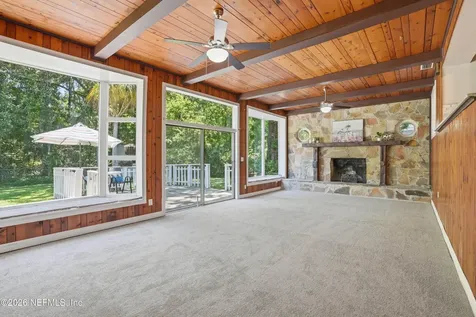 4239 Peachtree Circle E Jacksonville FL 32207