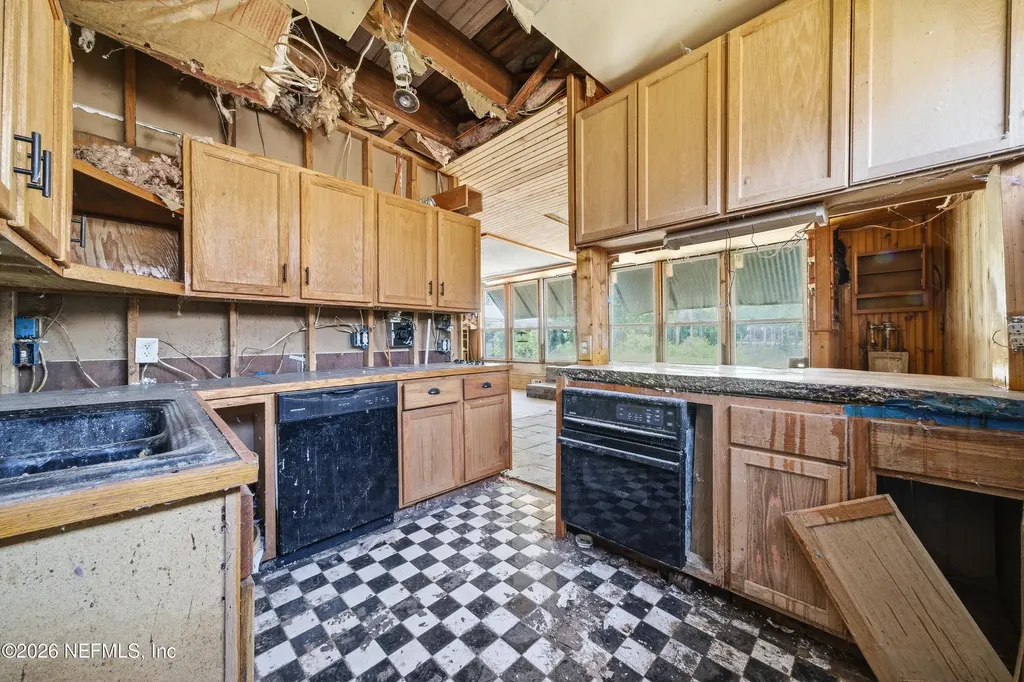 1860 Lake Shore Boulevard Jacksonville FL 32210