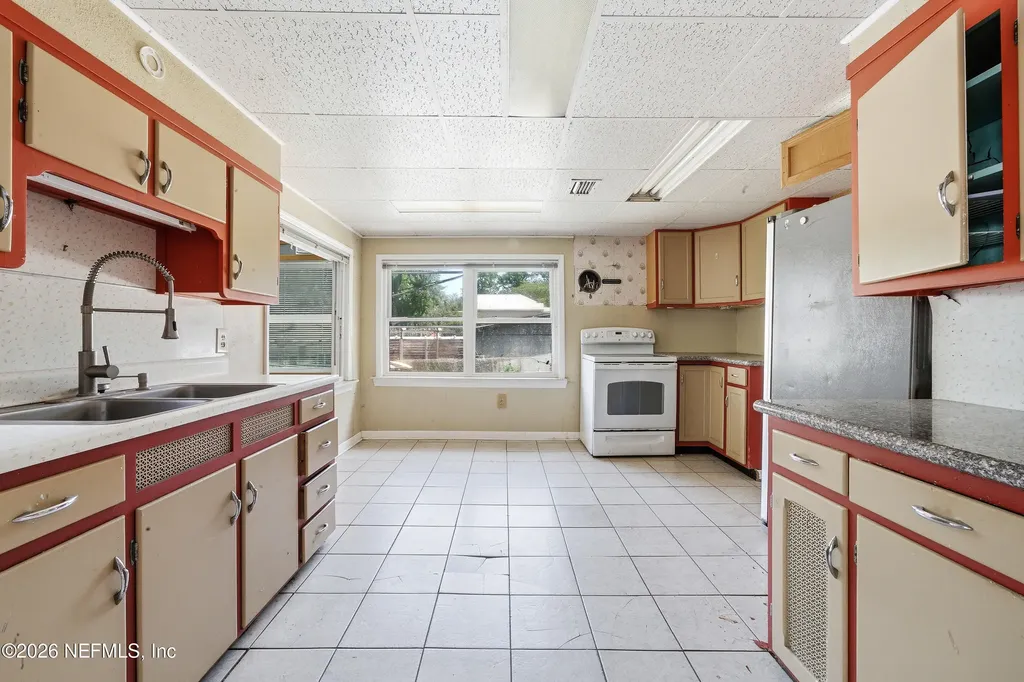 1860 Lake Shore Boulevard Jacksonville FL 32210