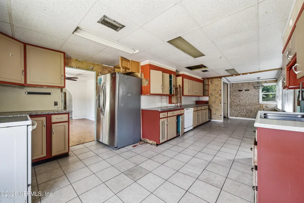 1860 Lake Shore Boulevard Jacksonville FL 32210