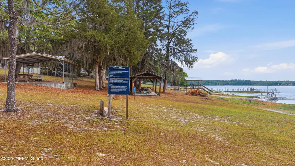 363 SE 72nd Street Starke FL 32091