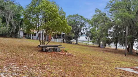 363 SE 72nd Street Starke FL 32091