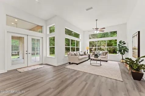 8275 Persimmon Hill Lane Jacksonville FL 32256