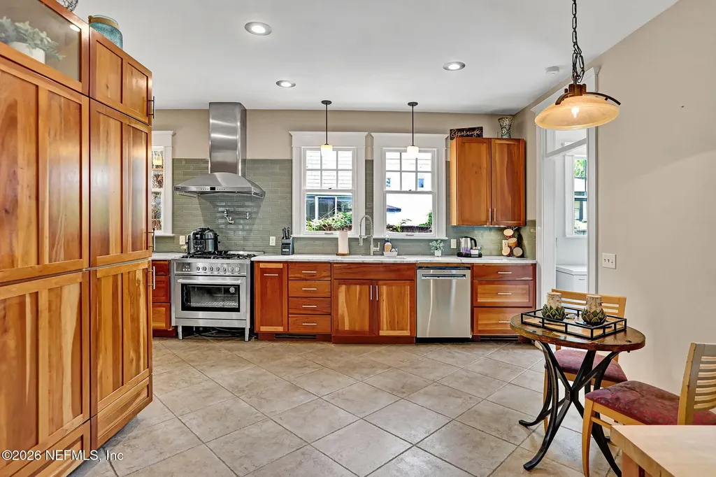 1853 Powell Place Jacksonville FL 32205