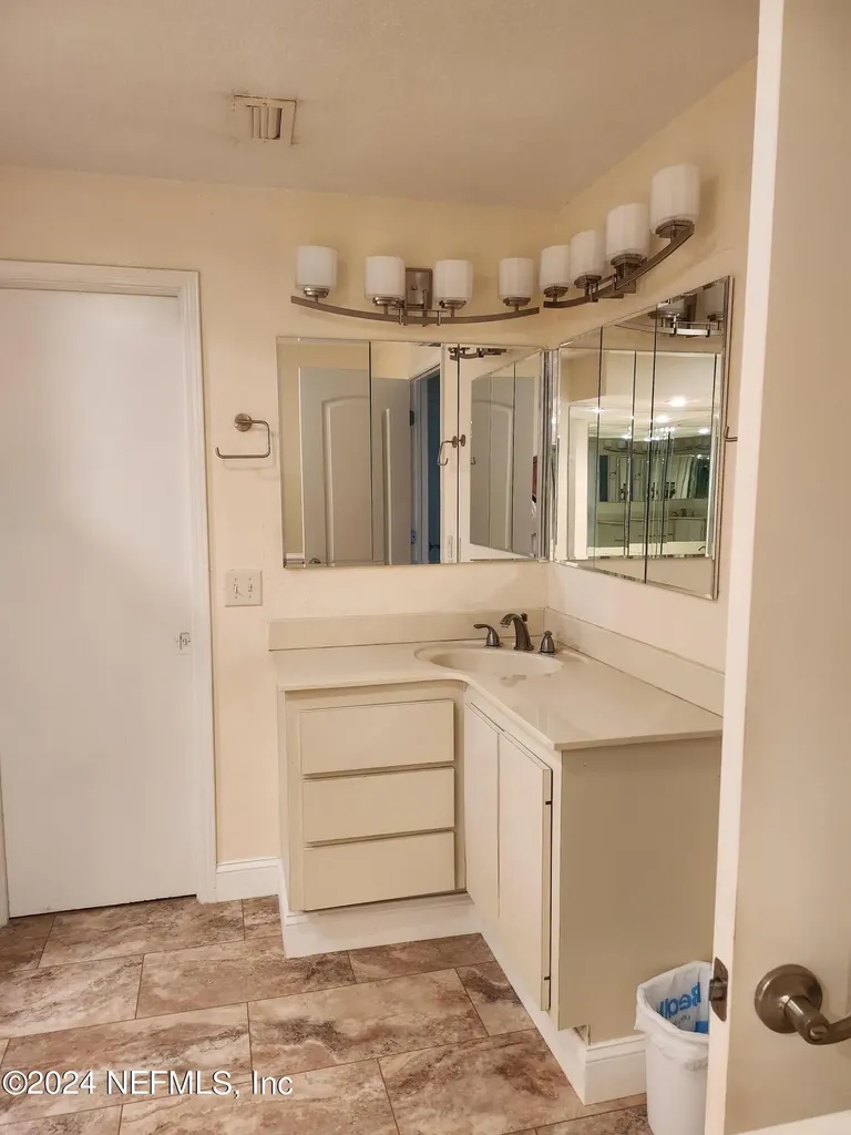 7782 Las Palmas Way Jacksonville FL 32256