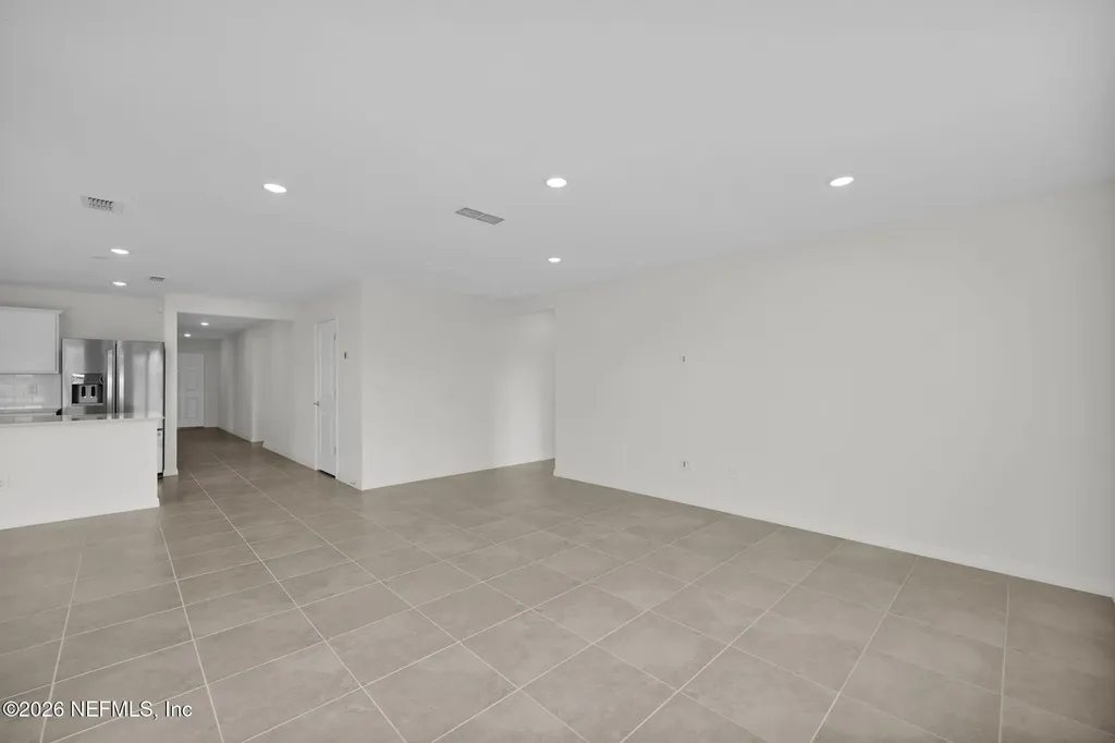 7081 Sandperch Street Jacksonville FL 32244