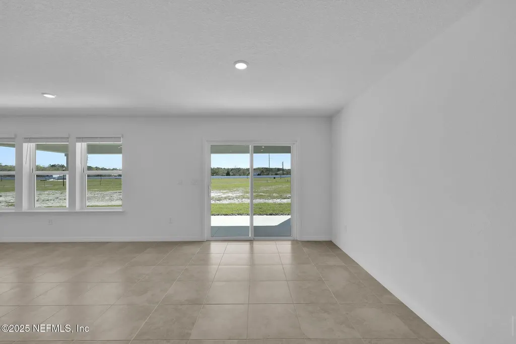 7076 Sandperch Street Jacksonville FL 32244