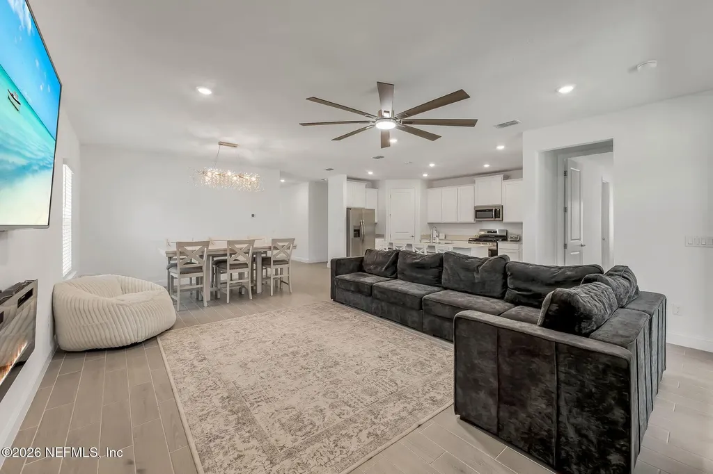 25 Neighbor Court St. Augustine FL 32092