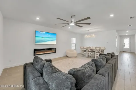 25 Neighbor Court St. Augustine FL 32092