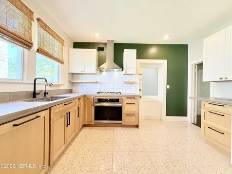 2044 Dellwood Avenue Jacksonville FL 32204