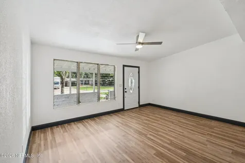 5347 Keystone Drive N Jacksonville FL 32216
