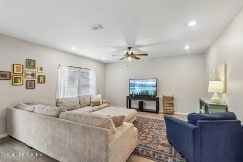 10291 Pavnes Creek Drive Jacksonville FL 32222