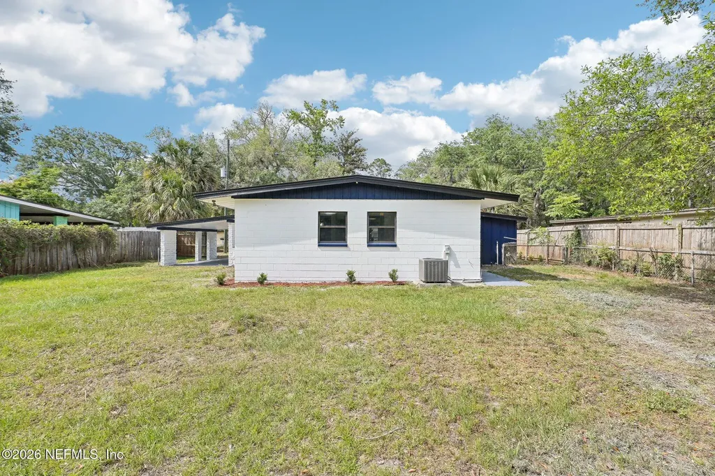 5444 Keystone Drive S Jacksonville FL 32207