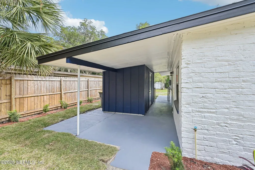 5444 Keystone Drive S Jacksonville FL 32207