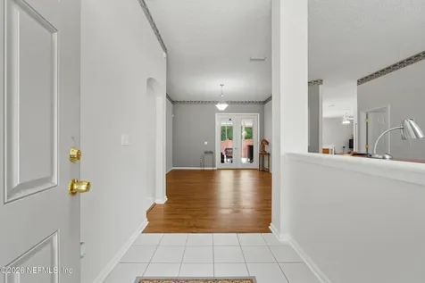 5526 Broadgate Court Jacksonville FL 32244