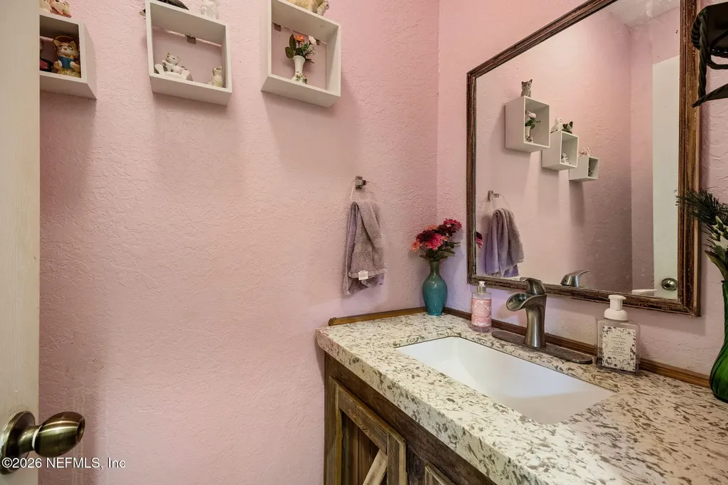 11286 J D Smith Trail Glen St. Mary FL 32040