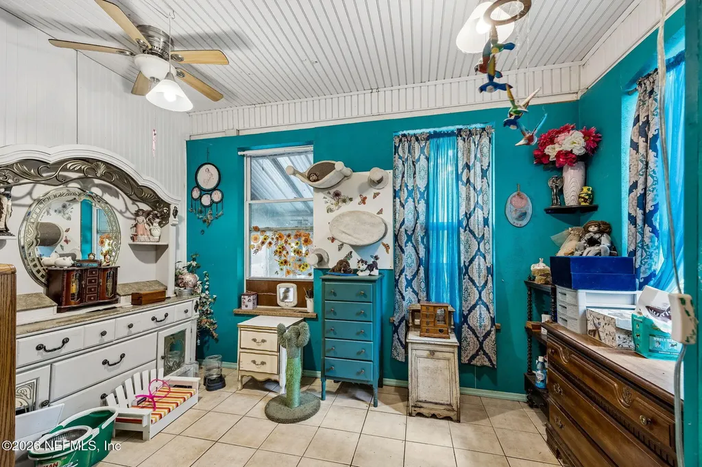 11286 J D Smith Trail Glen St. Mary FL 32040