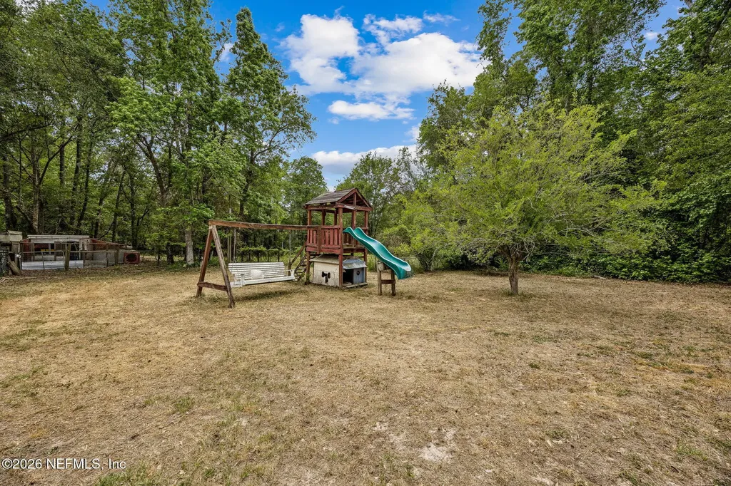 11286 J D Smith Trail Glen St. Mary FL 32040