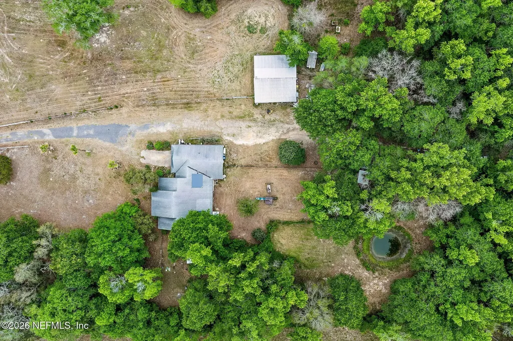 11286 J D Smith Trail Glen St. Mary FL 32040