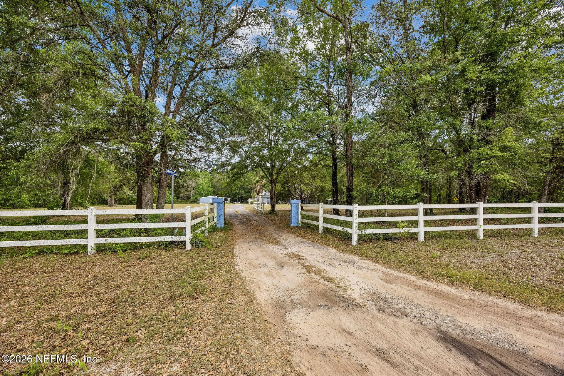 11286 J D Smith Trail Glen St. Mary FL 32040