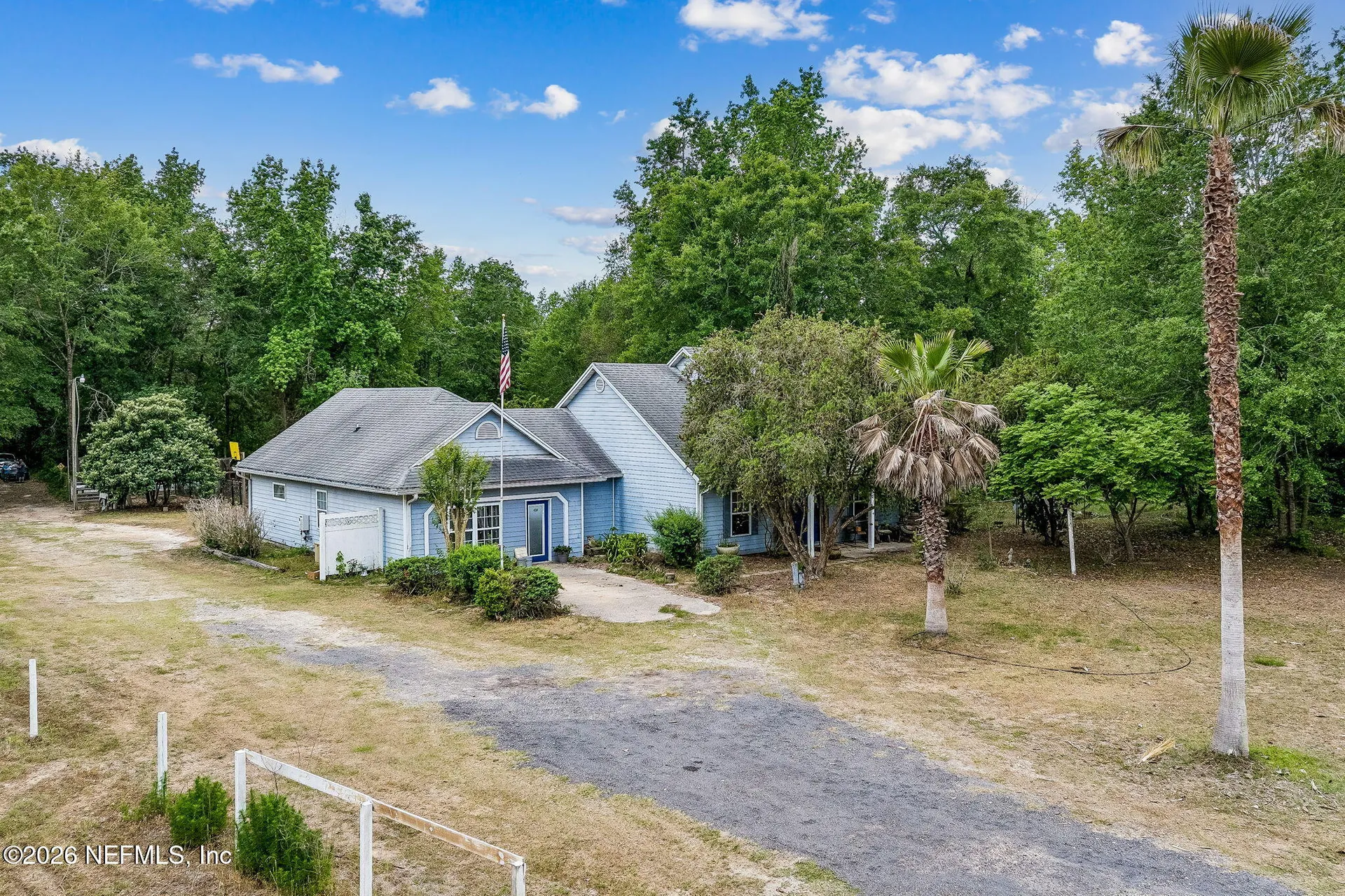 11286 J D Smith Trail Glen St. Mary FL 32040