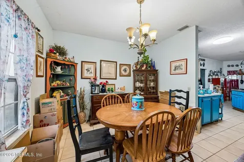 11286 J D Smith Trail Glen St. Mary FL 32040