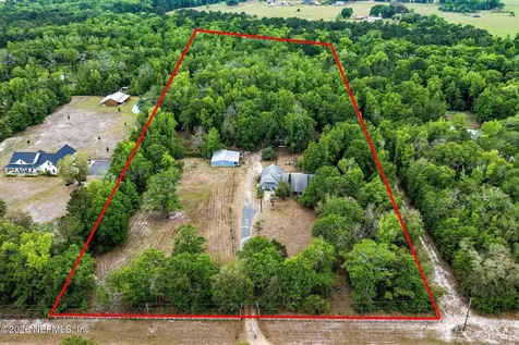 11286 J D Smith Trail Glen St. Mary FL 32040